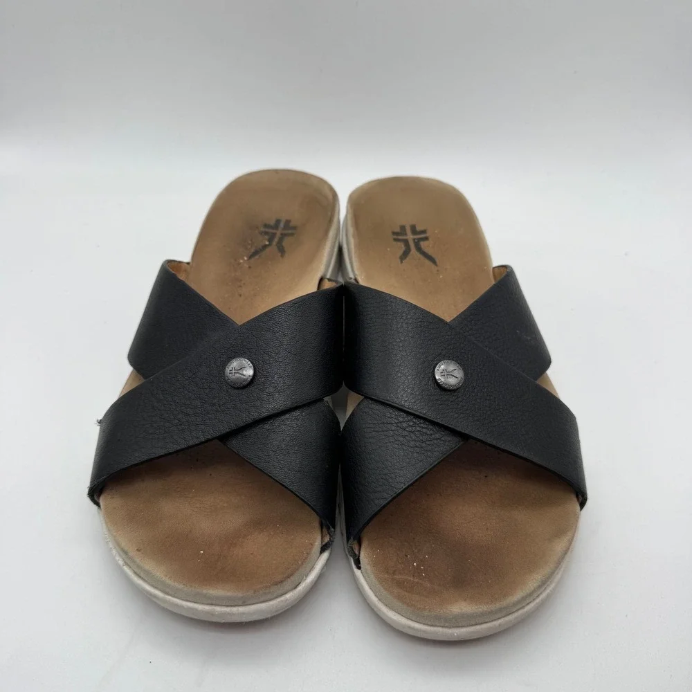 Kuru Breeze Womens Size 8 Black Ivory Walking Outdoor Straps Slide Sandals